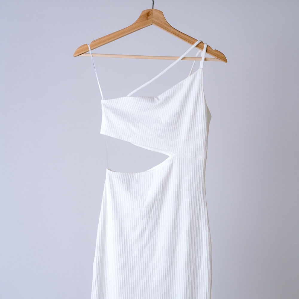 Divided H&M white cut out midi one shoulder dress